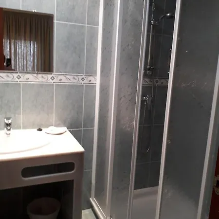 Goya Hotel *